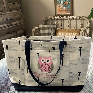 Nice Large traveling bag,or beach bag